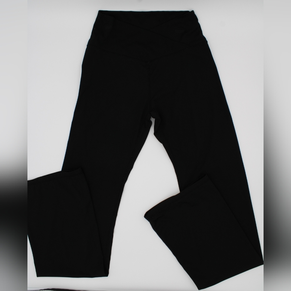 Black Bootcut Crisscross Waist Leggings – Size S | Stretchy & Comfy